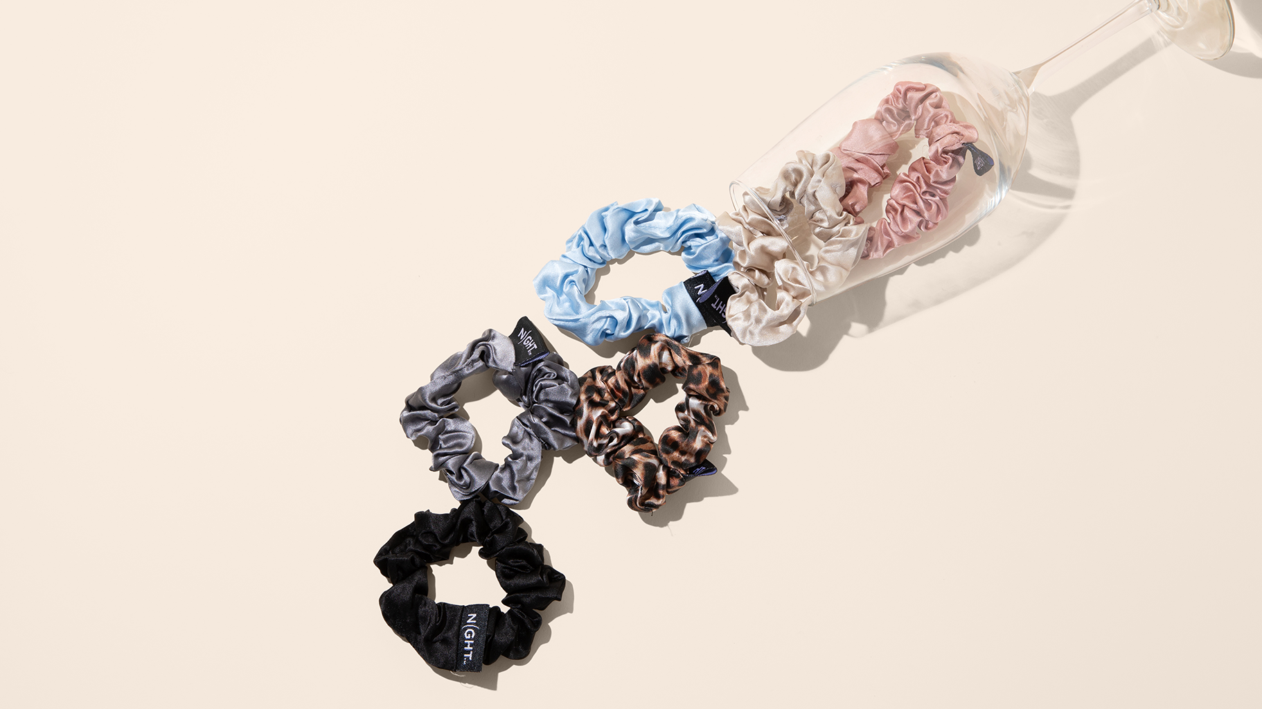 Best Mother’s Day Beauty Gifts 2025: Silk Pillowcases, Scrunchies & Skincare She’ll Love