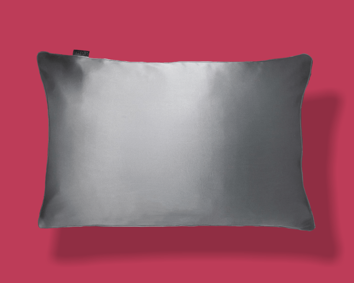 NIGHT 100% Mulberry Silk Pillowcase.