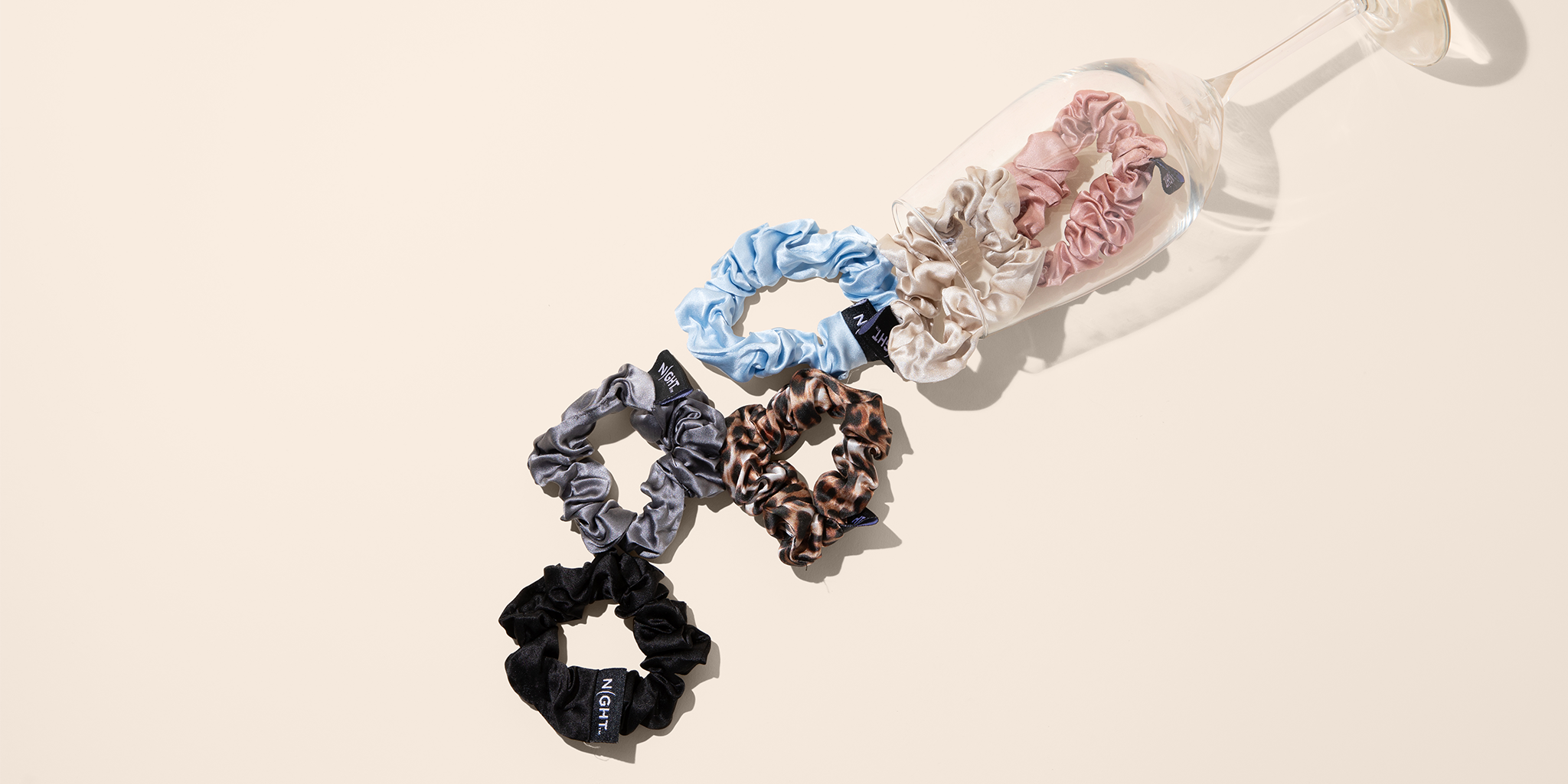 Best Mother’s Day Beauty Gifts 2025: Silk Pillowcases, Scrunchies & Skincare She’ll Love