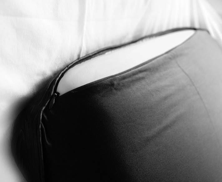 night TriSilk pillowcase with open zipper to show pillow
